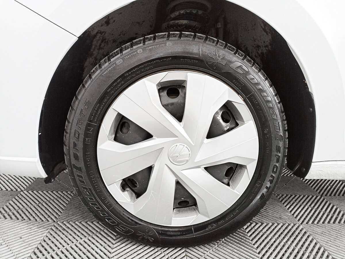 Volkswagen Polo с пробегом — 2020 год. Фото: #17