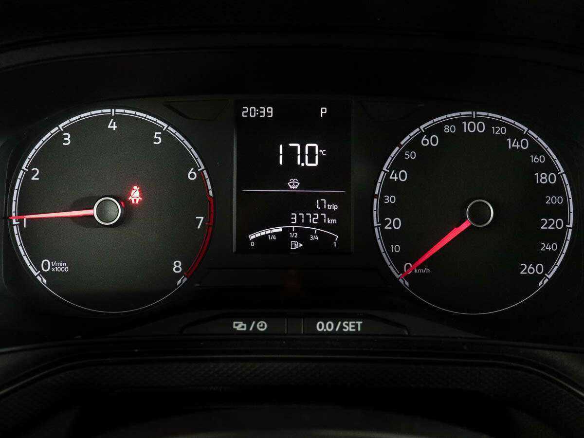 Volkswagen Polo с пробегом — 2022 год. Фото: #9