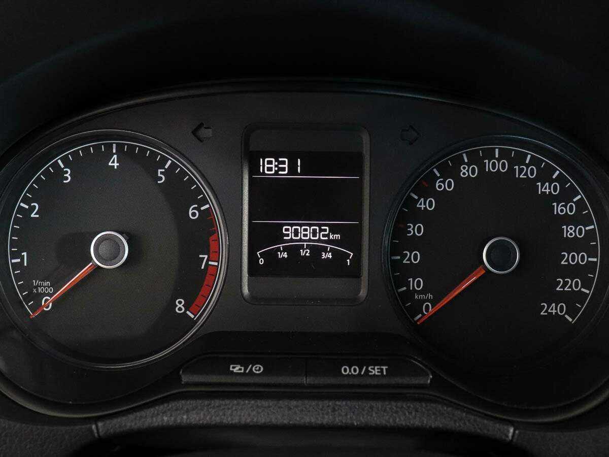 Volkswagen Polo с пробегом — 2018 год. Фото: #9