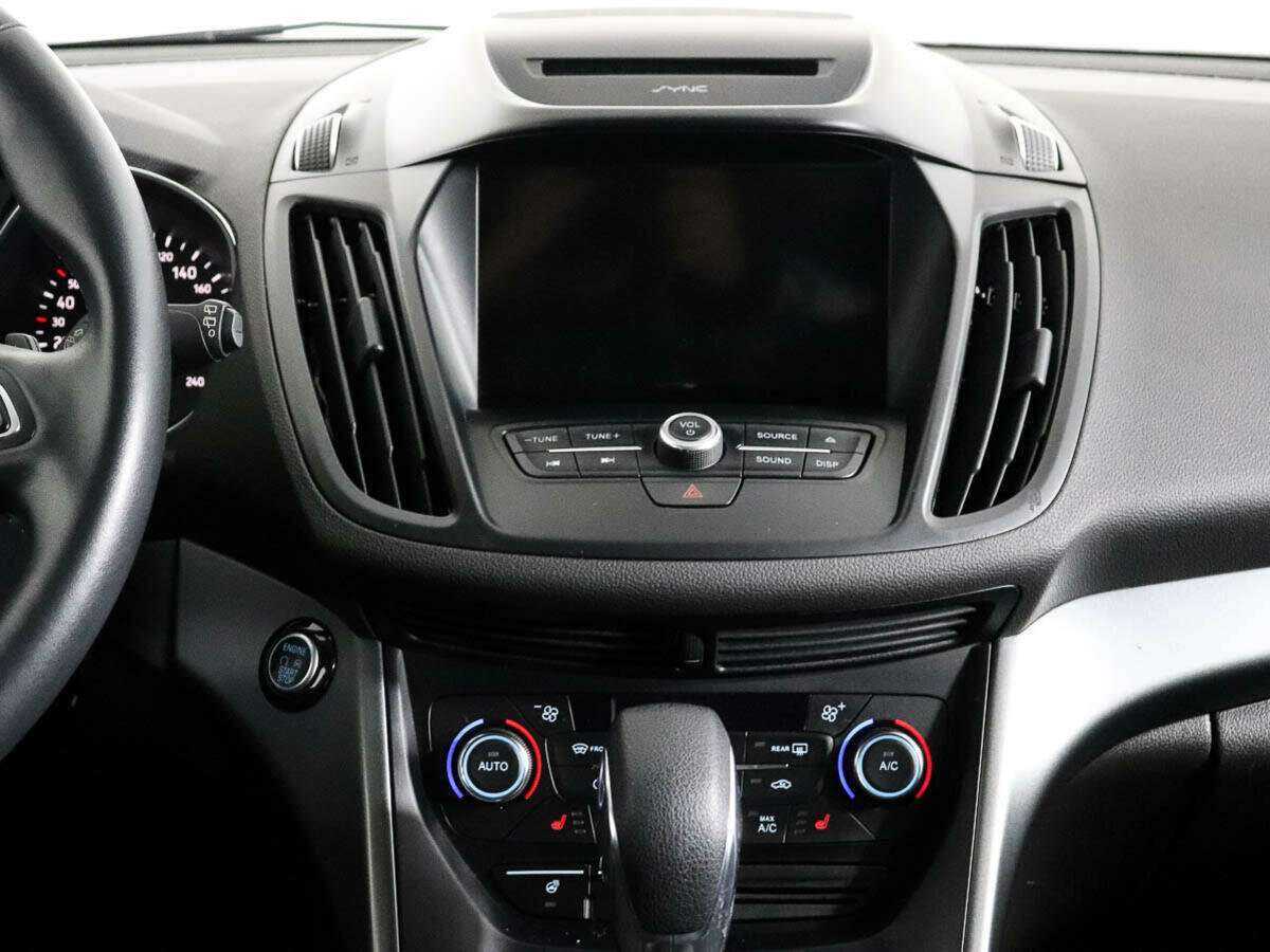 Ford Kuga с пробегом — 2018 год. Фото: #11