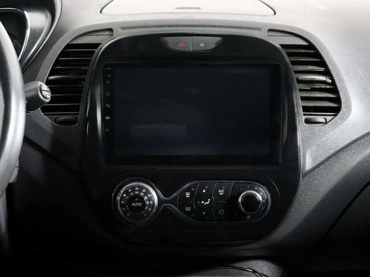 Renault Kaptur с пробегом — 2017 год. Фото: #12