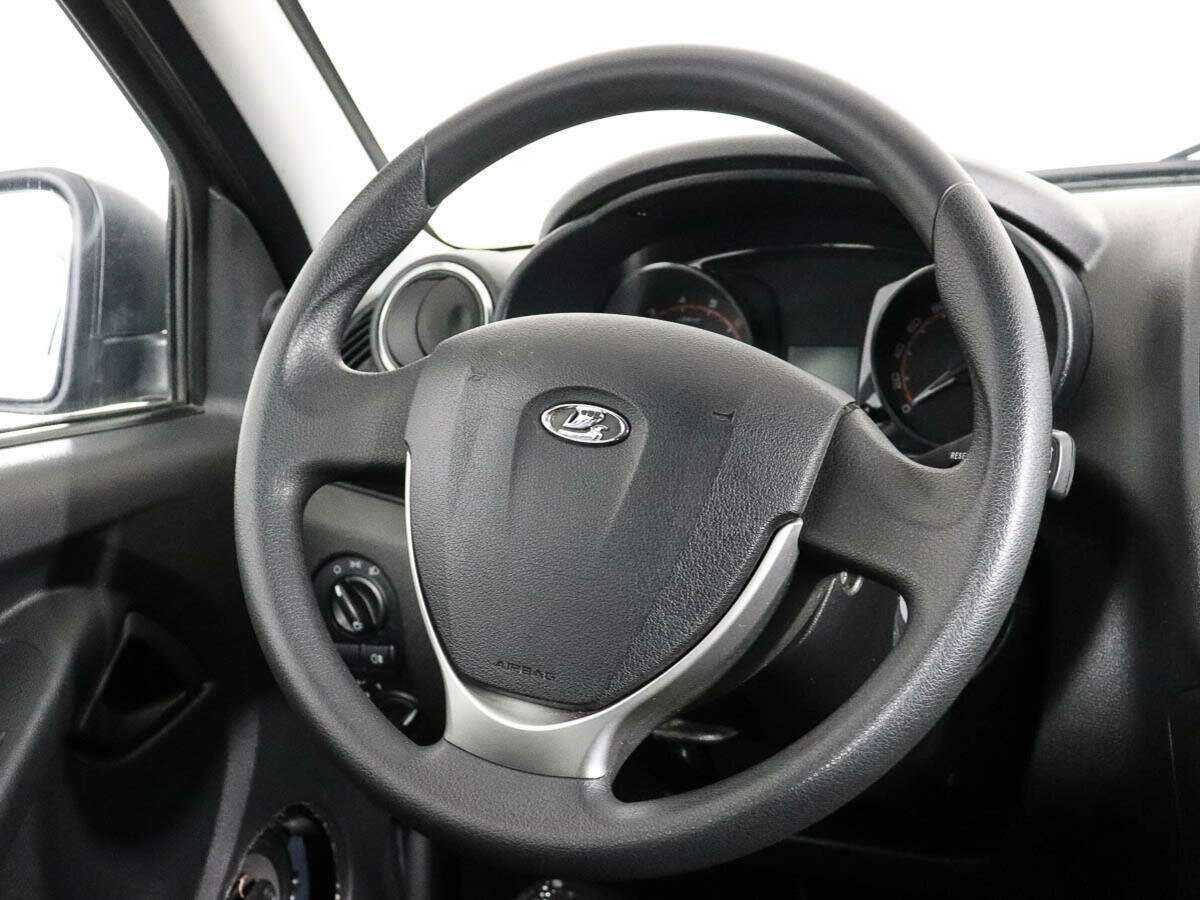 Lada (ВАЗ) Granta с пробегом — 2019 год. Фото: #12