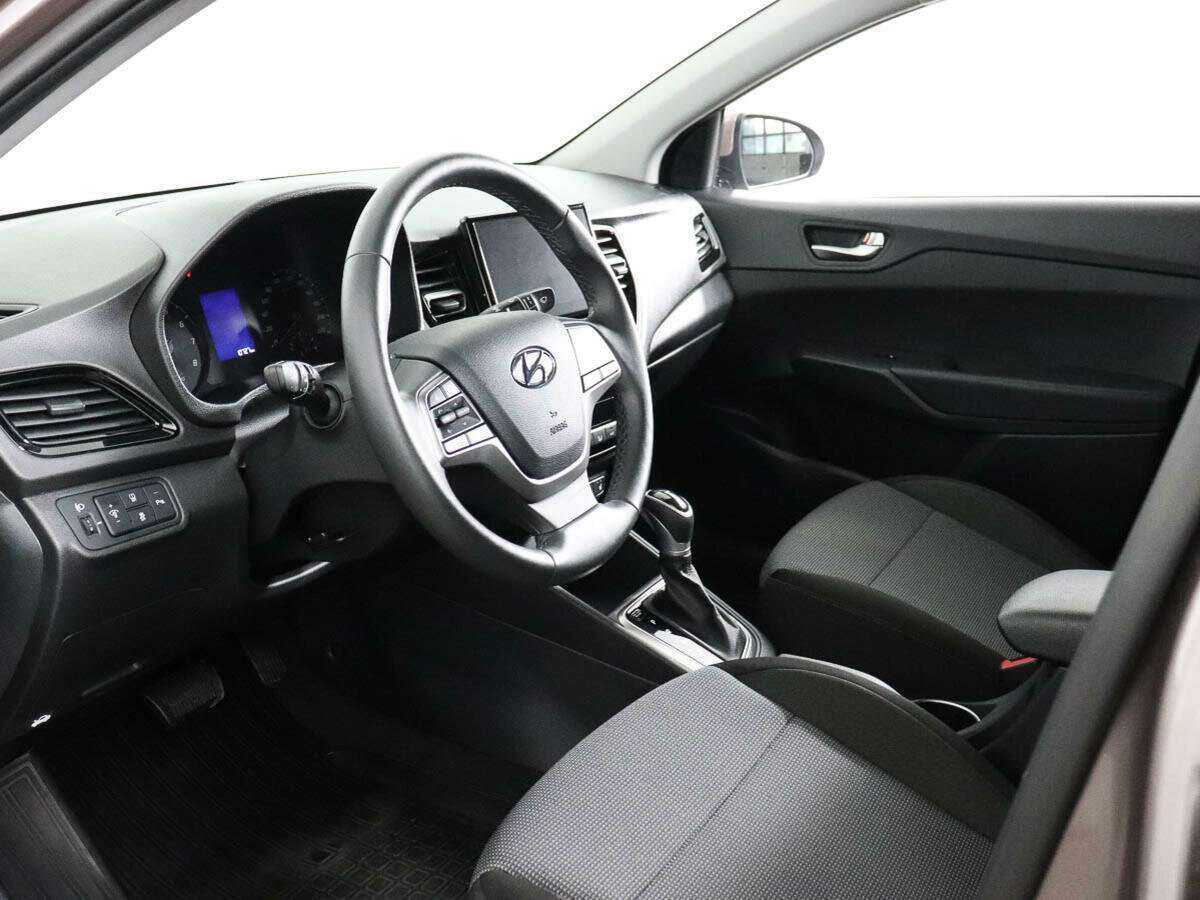 Hyundai Solaris с пробегом — 2021 год. Фото: #7