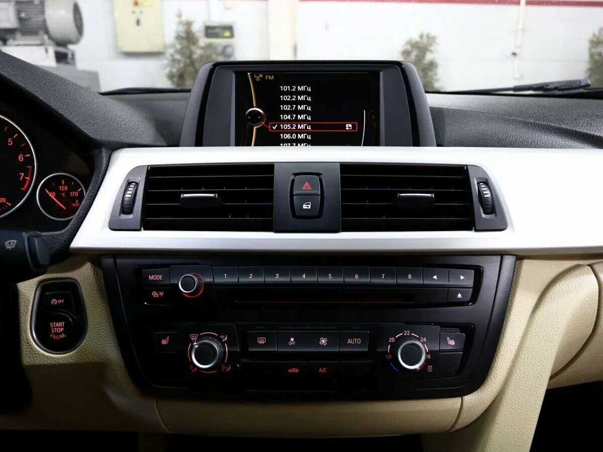 BMW 3 серии с пробегом — 2014 год. Фото: #18