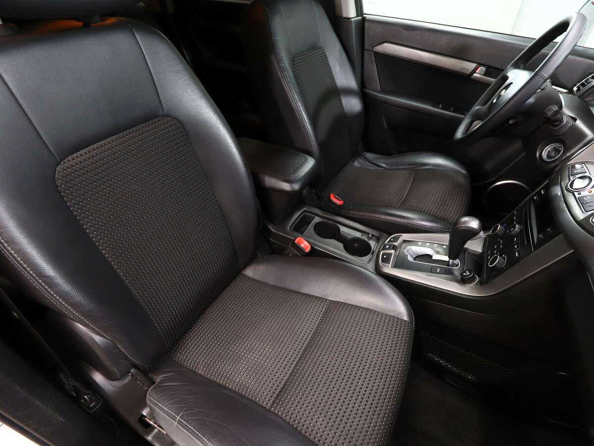 Chevrolet Captiva с пробегом — 2012 год. Фото: #14