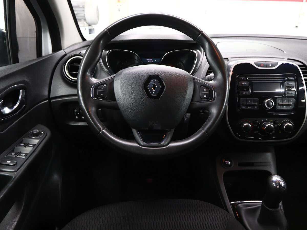 Renault Kaptur с пробегом — 2017 год. Фото: #12