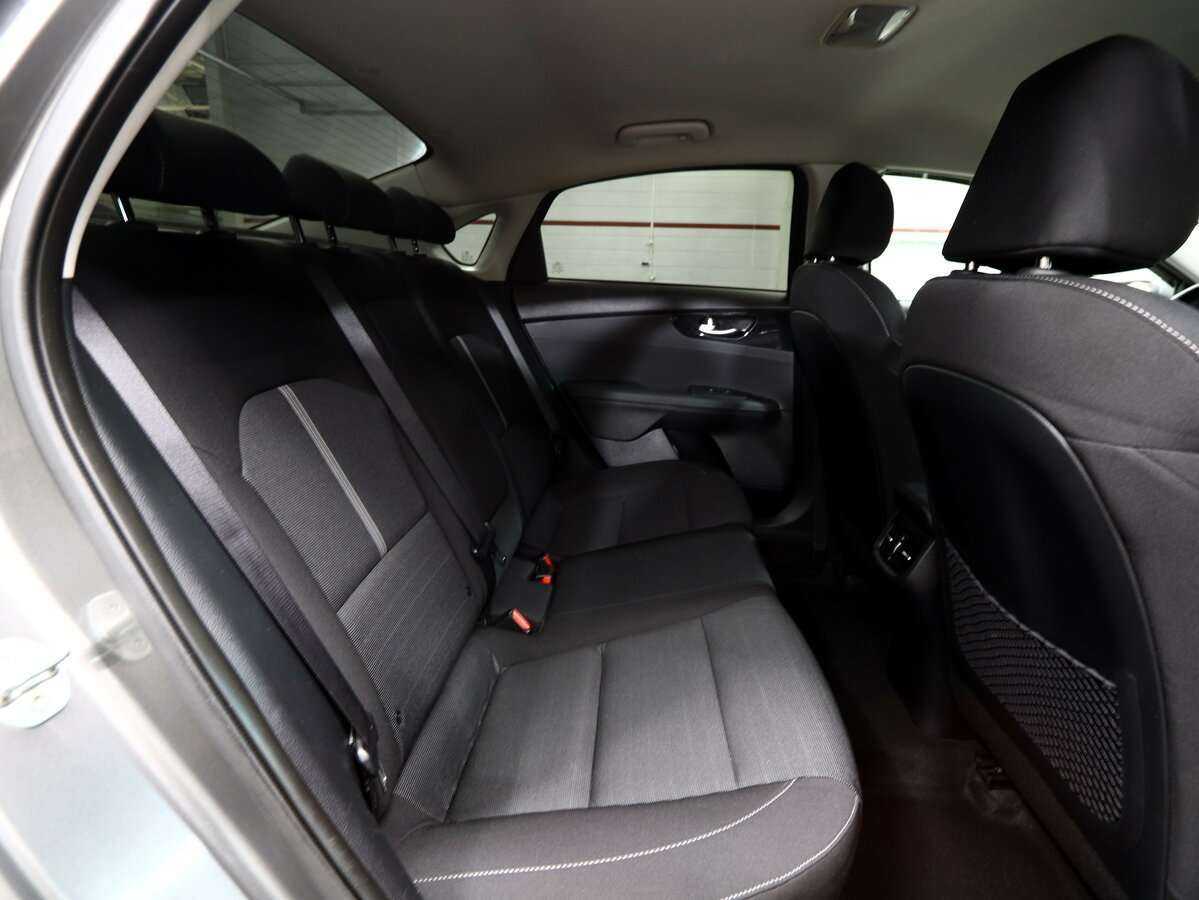 Kia Cerato с пробегом — 2020 год. Фото: #11