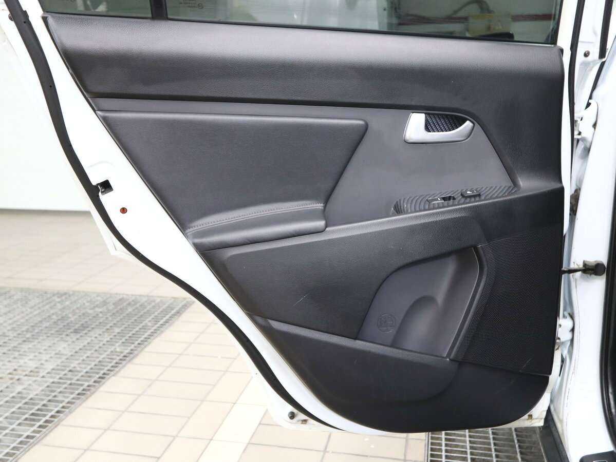 Kia Sportage с пробегом — 2012 год. Фото: #8