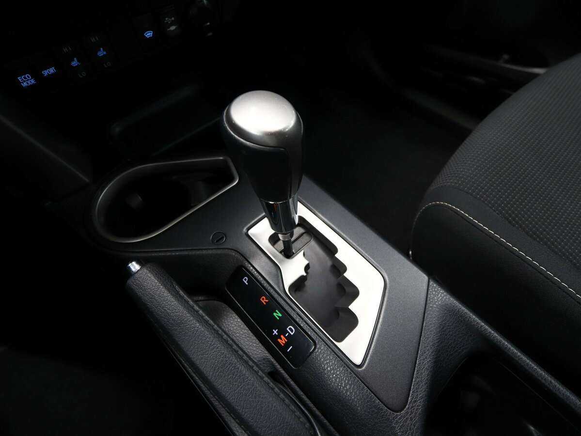 Toyota RAV4 с пробегом — 2017 год. Фото: #14