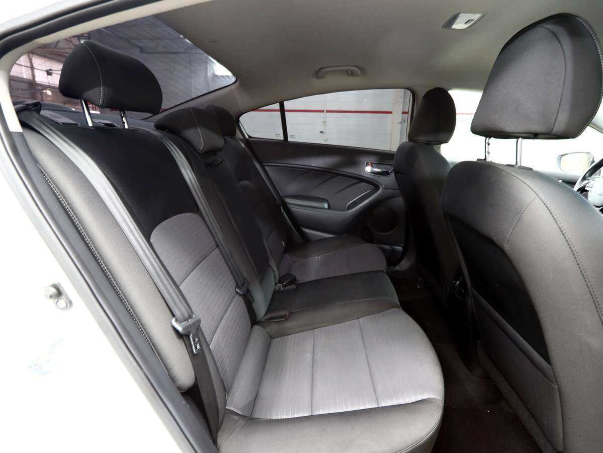 Kia Cerato с пробегом — 2018 год. Фото: #18