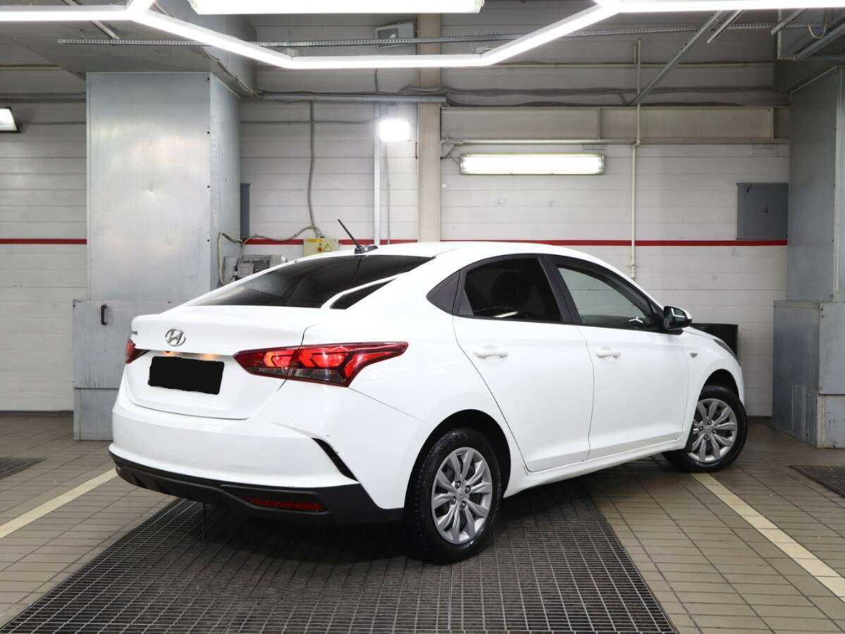 Hyundai Solaris с пробегом — 2020 год. Фото: #1