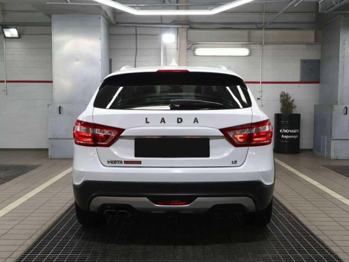 Lada (ВАЗ) Vesta с пробегом — 2018 год. Фото: #3