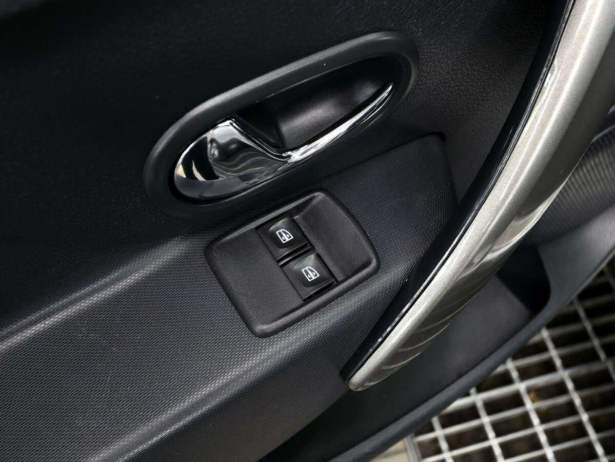 Renault Sandero с пробегом — 2020 год. Фото: #16