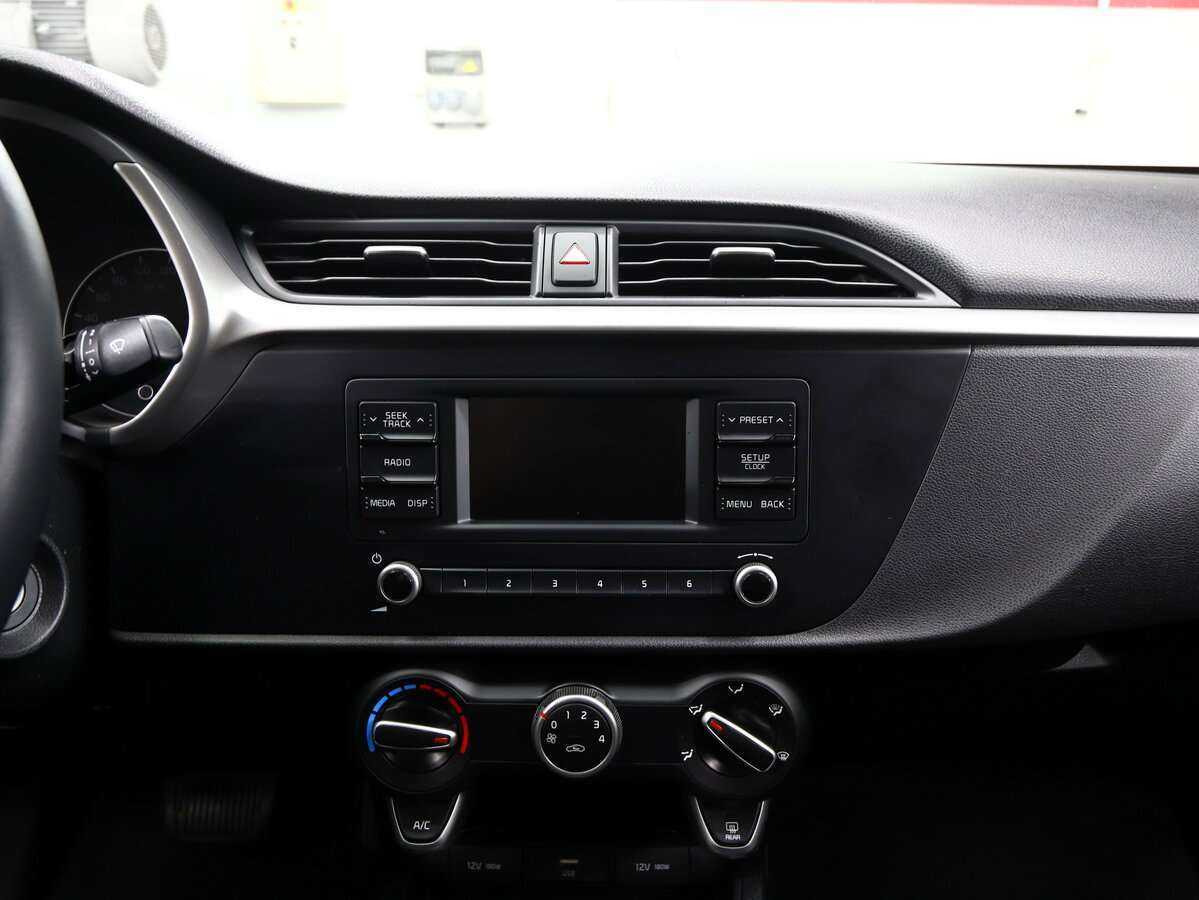 Kia Rio с пробегом — 2020 год. Фото: #17