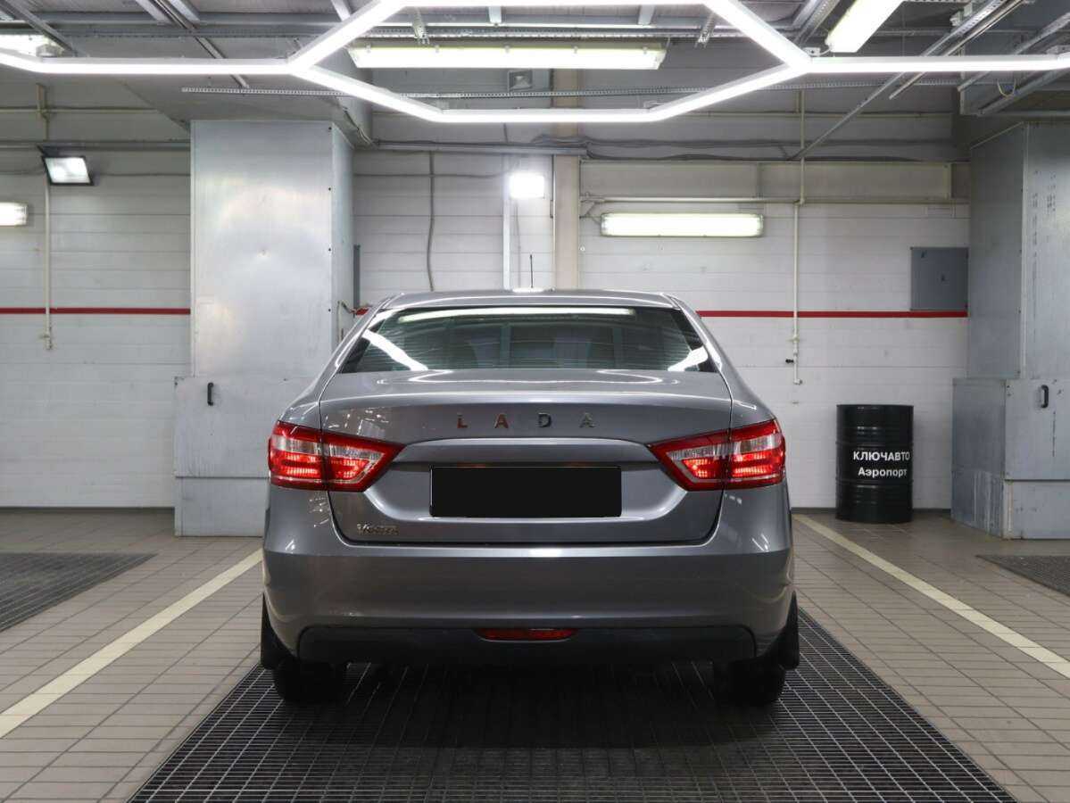 Lada (ВАЗ) Vesta с пробегом — 2018 год. Фото: #4