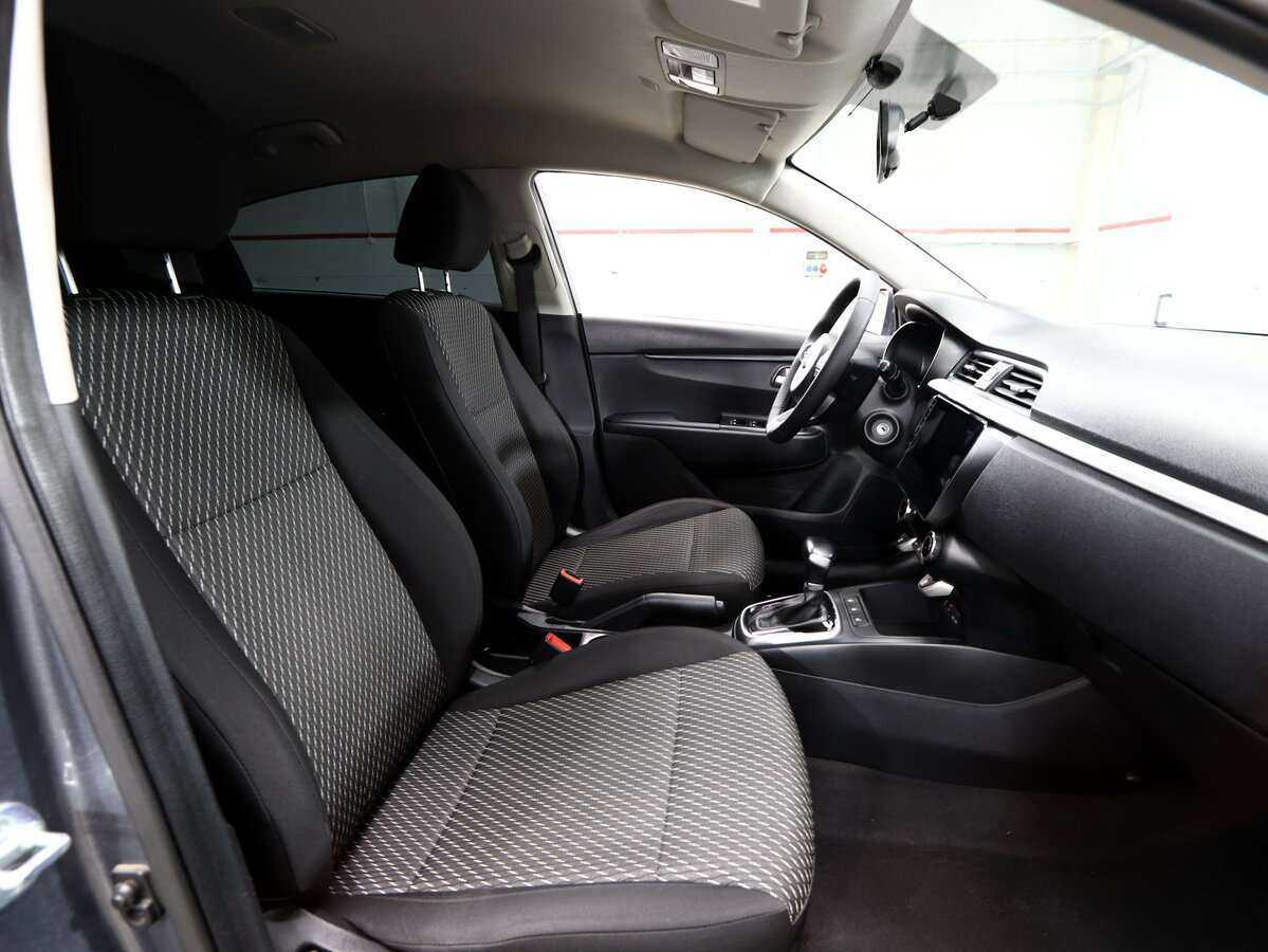 Kia Rio с пробегом — 2018 год. Фото: #7