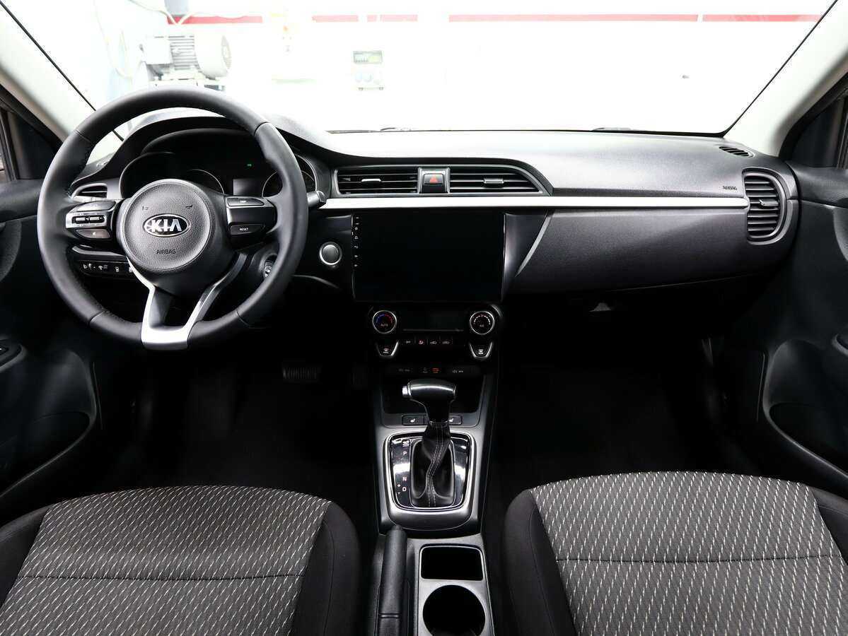 Kia Rio с пробегом — 2018 год. Фото: #10
