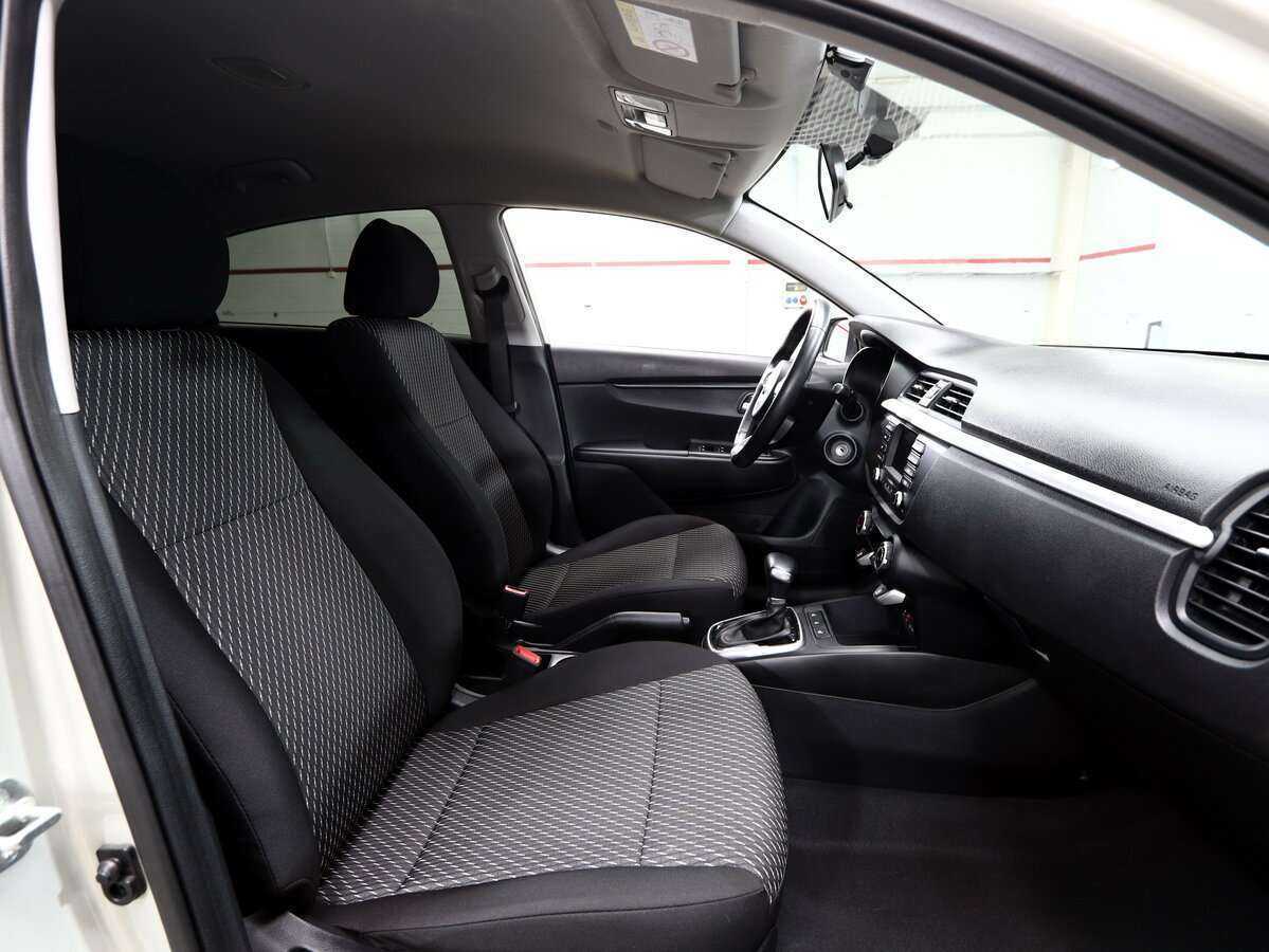 Kia Rio с пробегом — 2019 год. Фото: #6