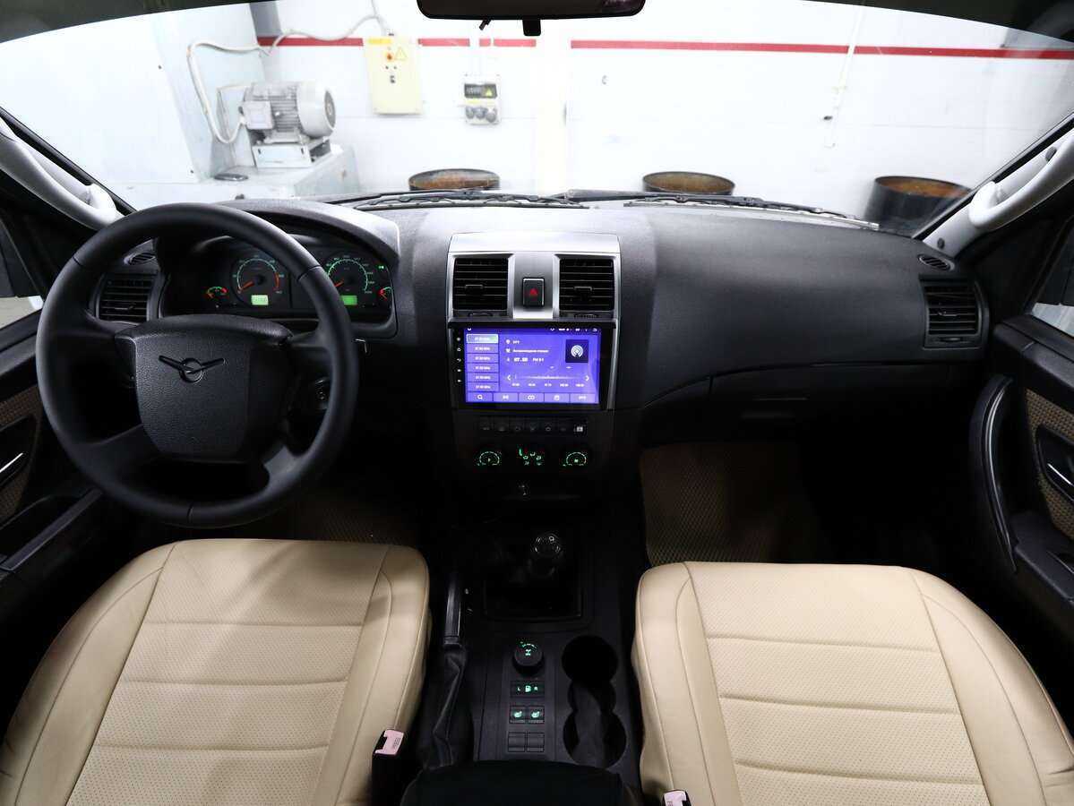 УАЗ Patriot с пробегом — 2014 год. Фото: #13