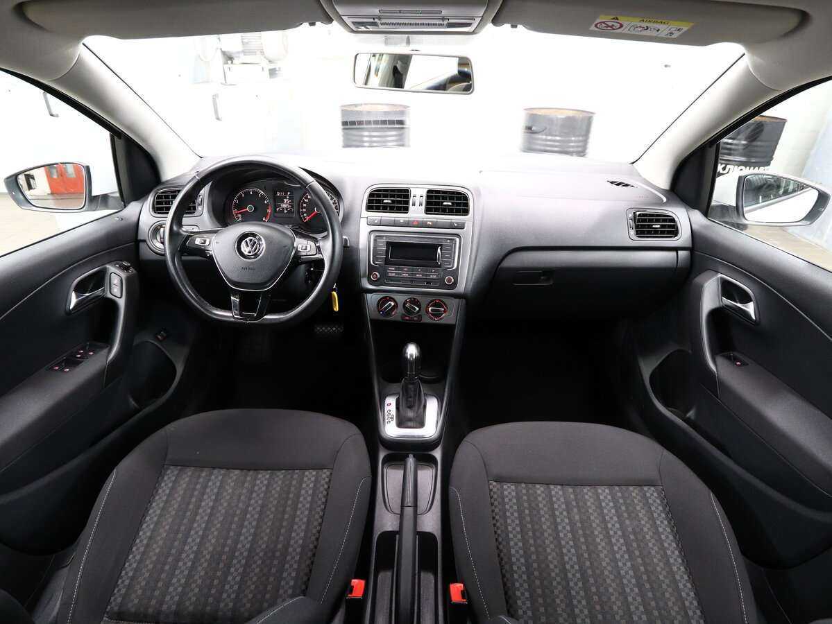 Volkswagen Polo с пробегом — 2019 год. Фото: #7