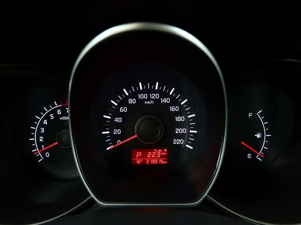 Kia Rio с пробегом — 2016 год. Фото: #11