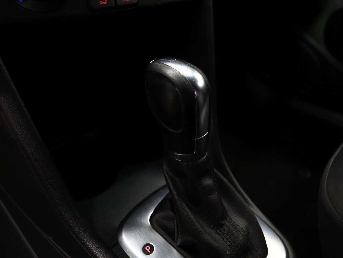 Volkswagen Polo с пробегом — 2013 год. Фото: #12