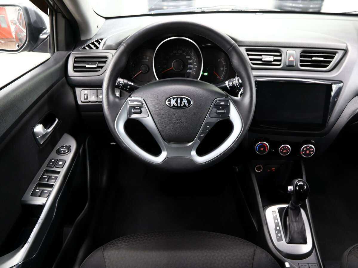 Kia Rio с пробегом — 2016 год. Фото: #11