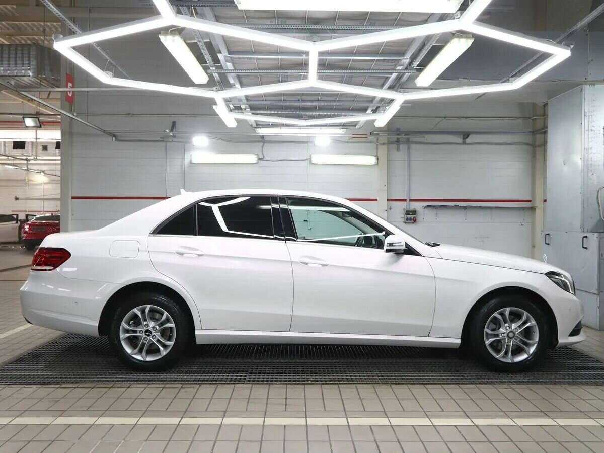 Mercedes-Benz E-Класс с пробегом — 2014 год. Фото: #2