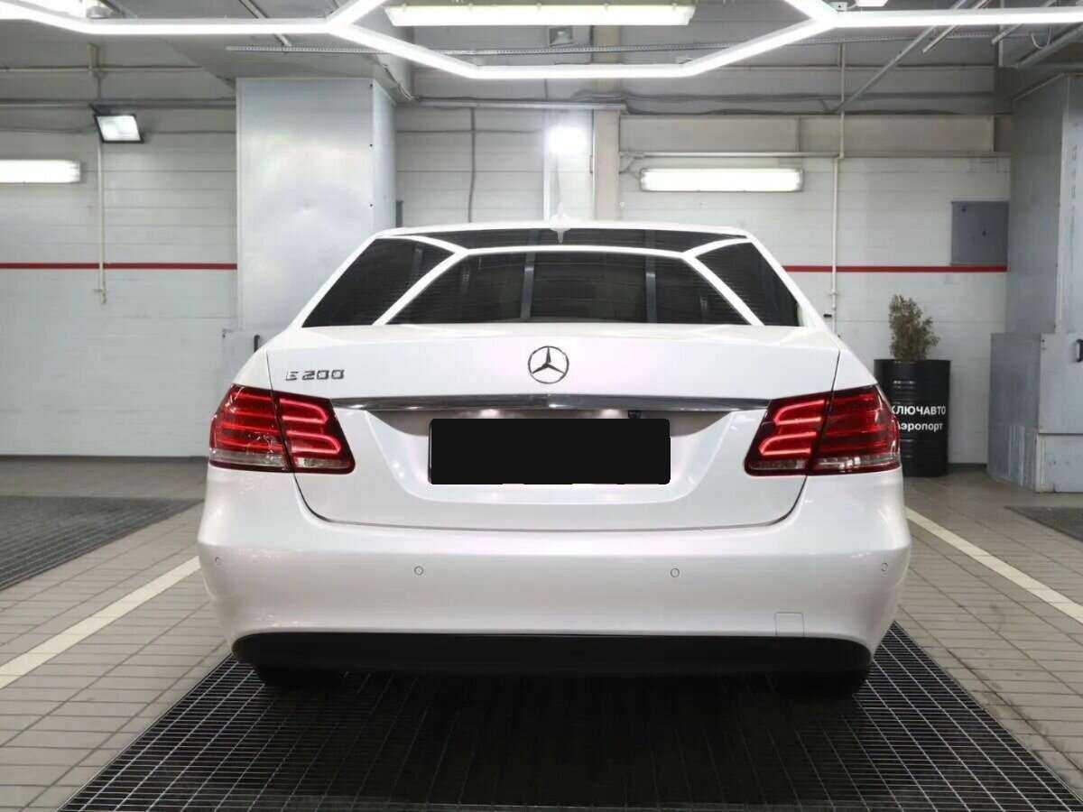 Mercedes-Benz E-Класс с пробегом — 2014 год. Фото: #3