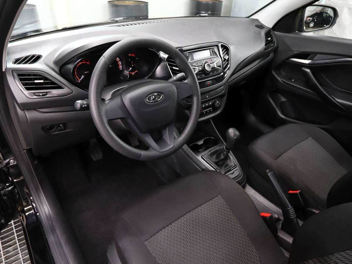 Lada (ВАЗ) Vesta с пробегом — 2020 год. Фото: #6