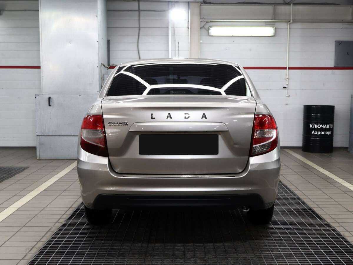 Lada (ВАЗ) Granta с пробегом — 2021 год. Фото: #4