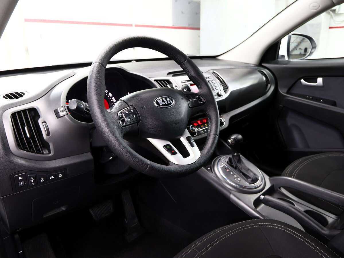 Kia Sportage с пробегом — 2013 год. Фото: #6
