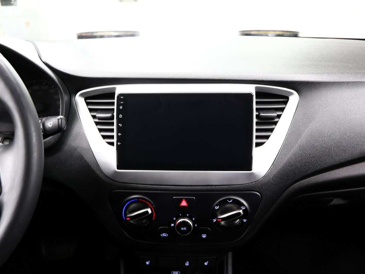 Hyundai Solaris с пробегом — 2020 год. Фото: #15