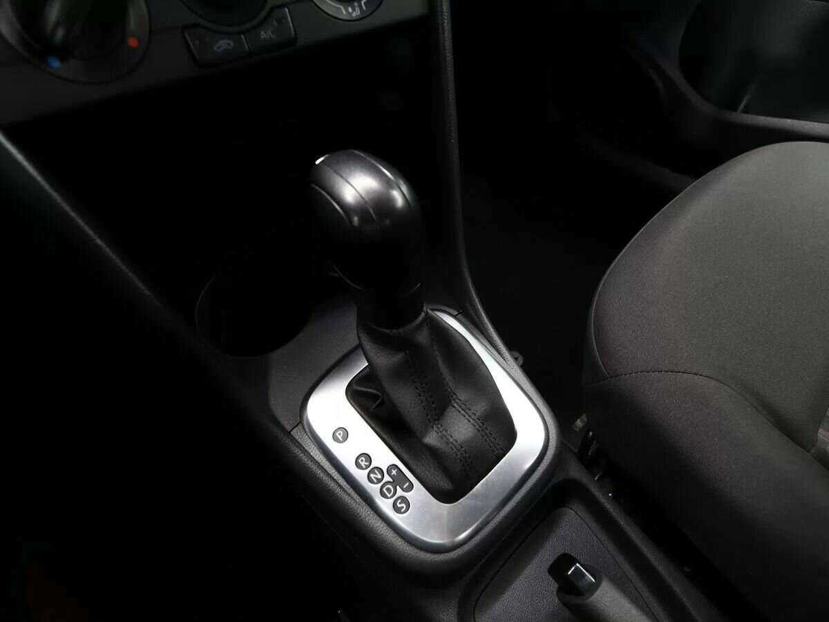 Volkswagen Polo с пробегом — 2018 год. Фото: #15