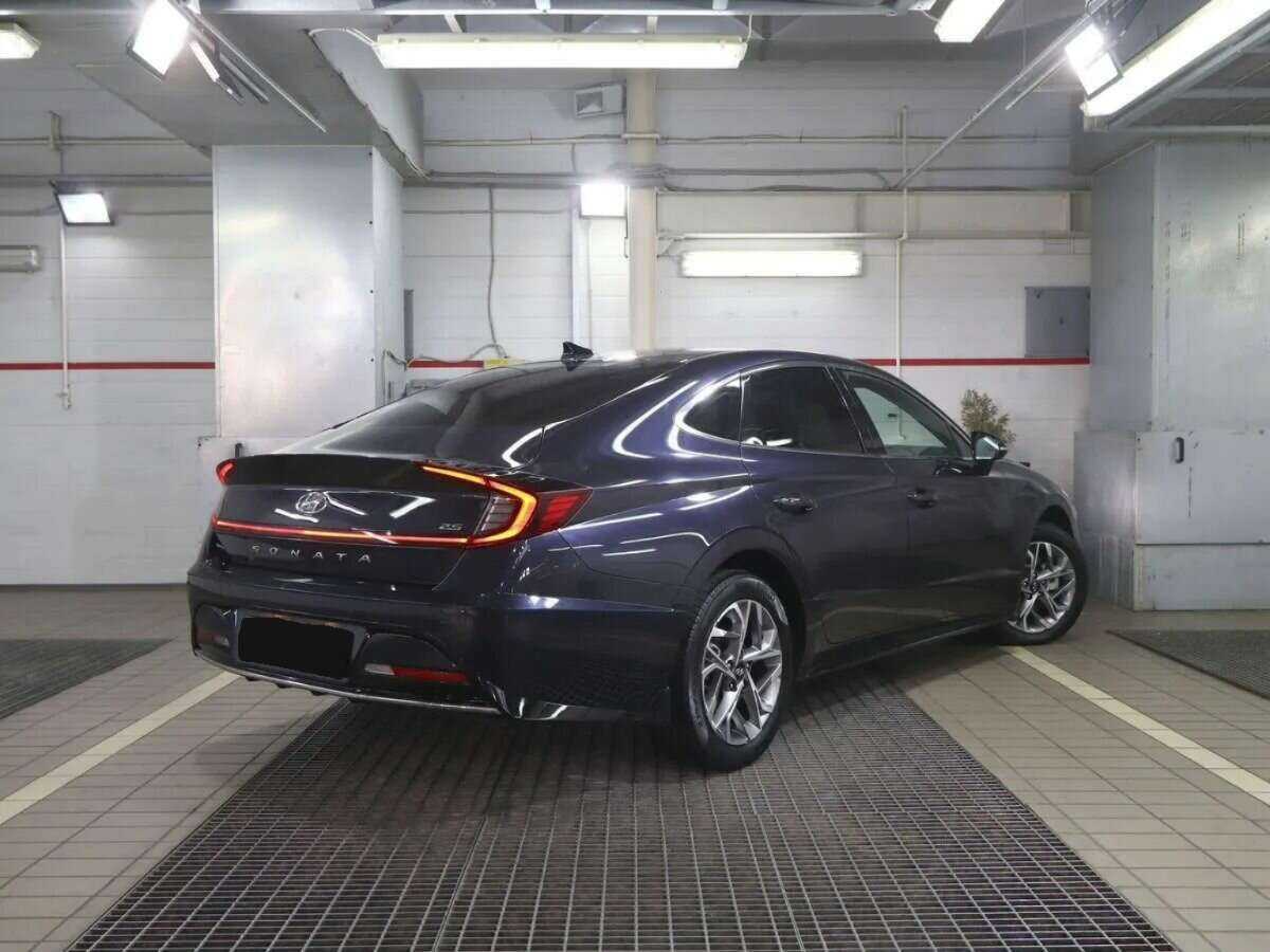 Hyundai Sonata с пробегом — 2021 год. Фото: #4
