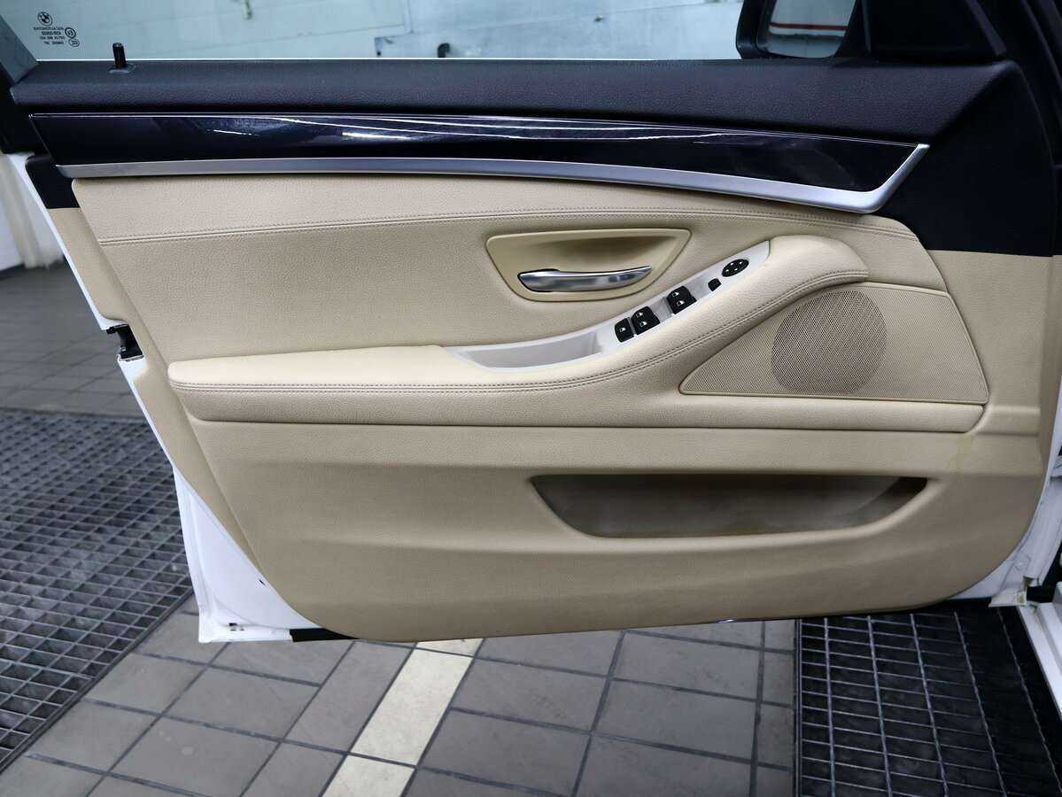 BMW 5 серии с пробегом — 2012 год. Фото: #7