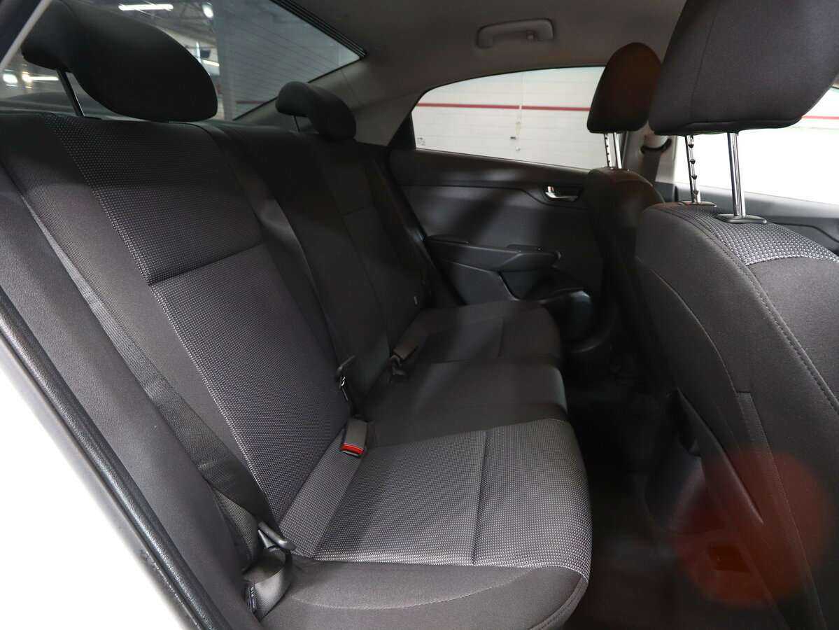 Hyundai Solaris с пробегом — 2021 год. Фото: #12