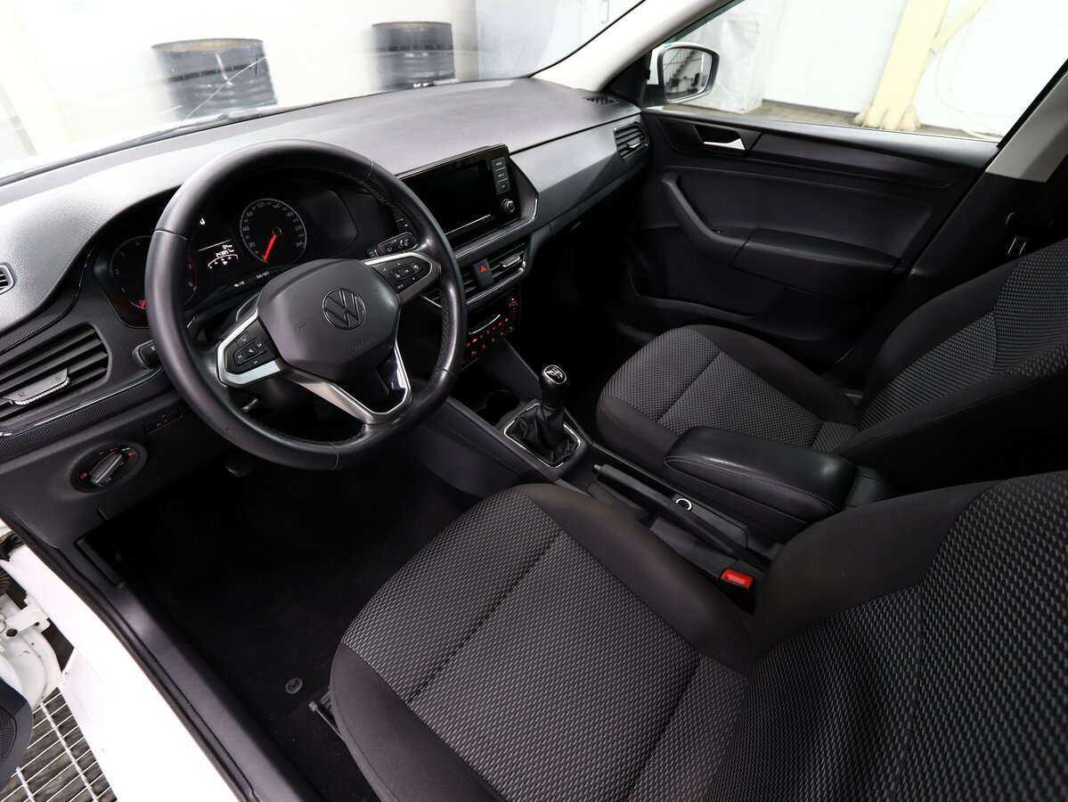 Volkswagen Polo с пробегом — 2020 год. Фото: #6