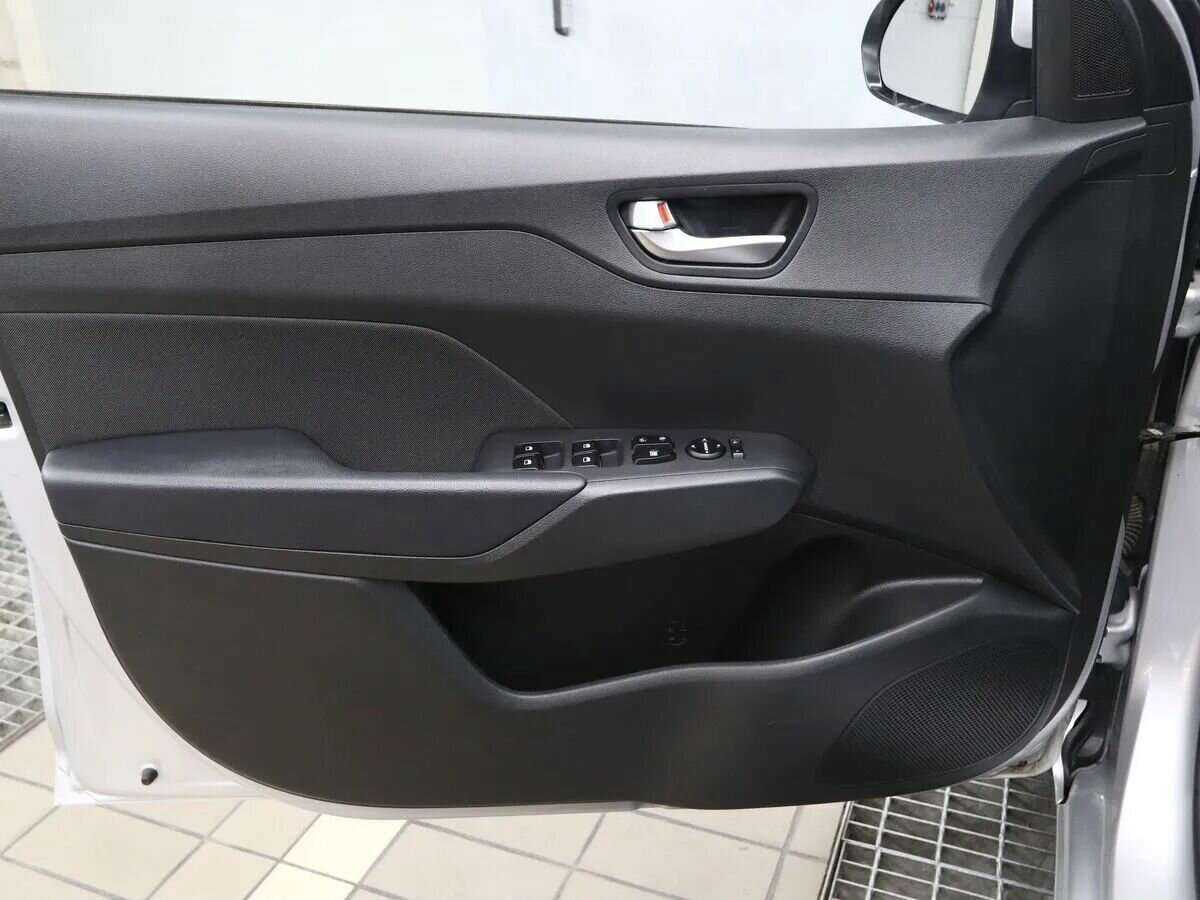 Hyundai Solaris с пробегом — 2021 год. Фото: #7