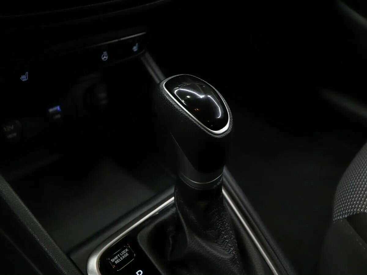 Hyundai Solaris с пробегом — 2021 год. Фото: #9