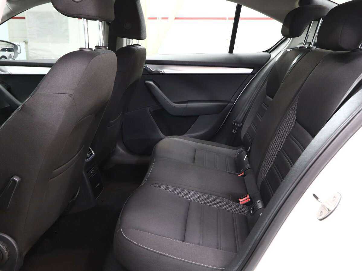 Skoda Octavia с пробегом — 2018 год. Фото: #10