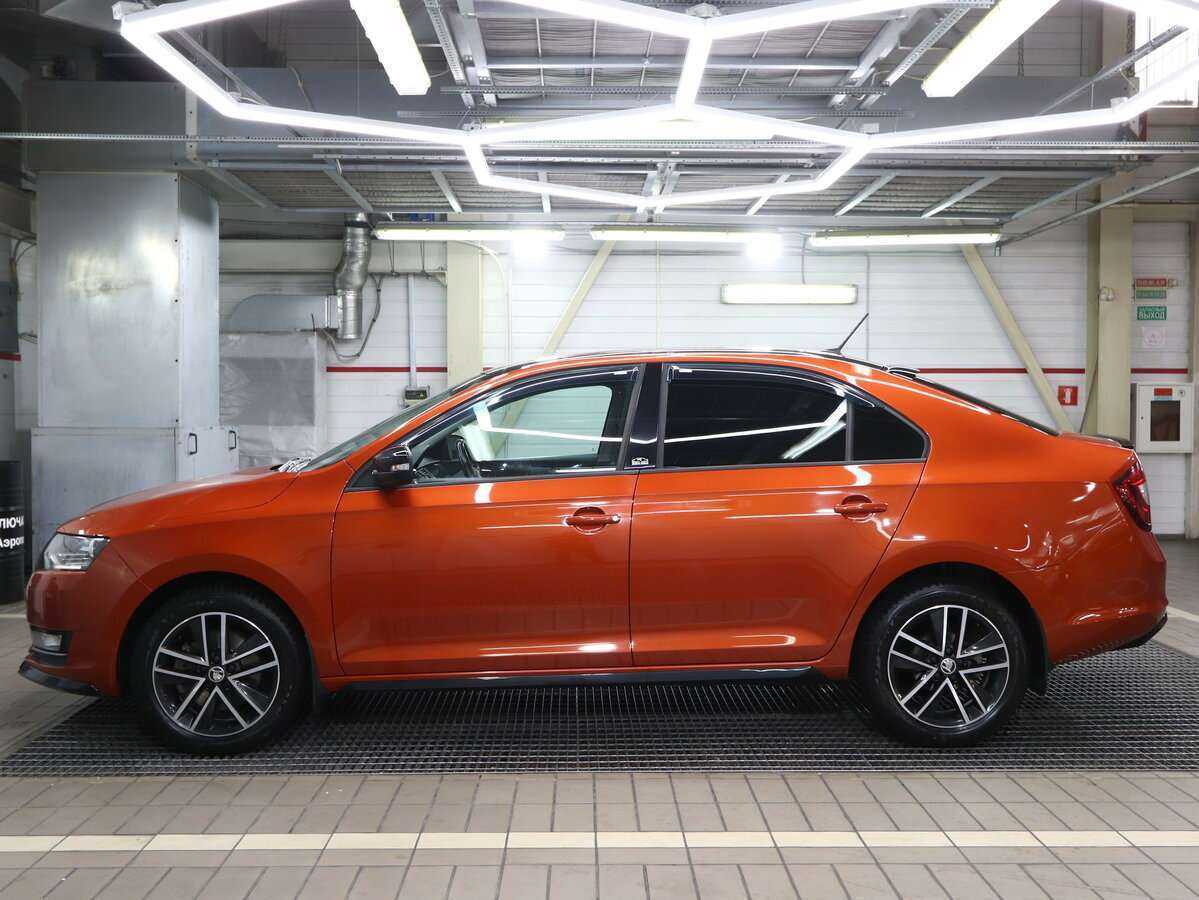Skoda Rapid с пробегом — 2018 год. Фото: #6