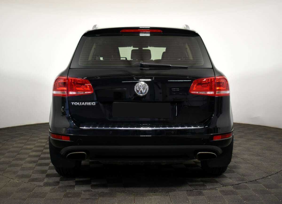 Volkswagen Touareg с пробегом — 2013 год. Фото: #4