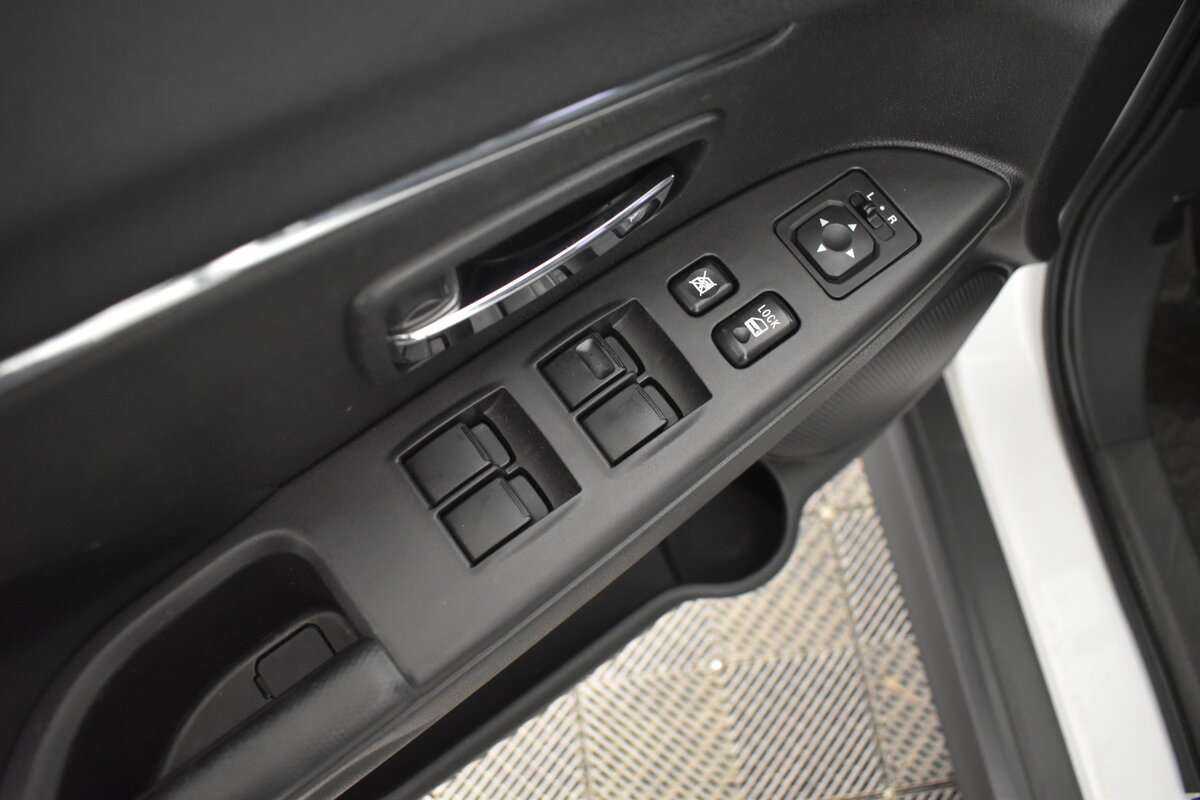 Mitsubishi ASX с пробегом — 2014 год. Фото: #12