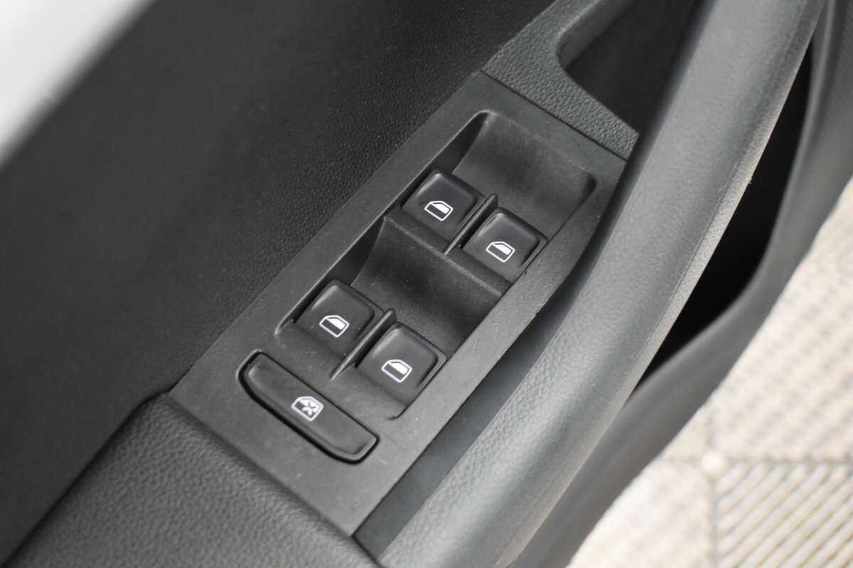 Skoda Octavia с пробегом — 2014 год. Фото: #12