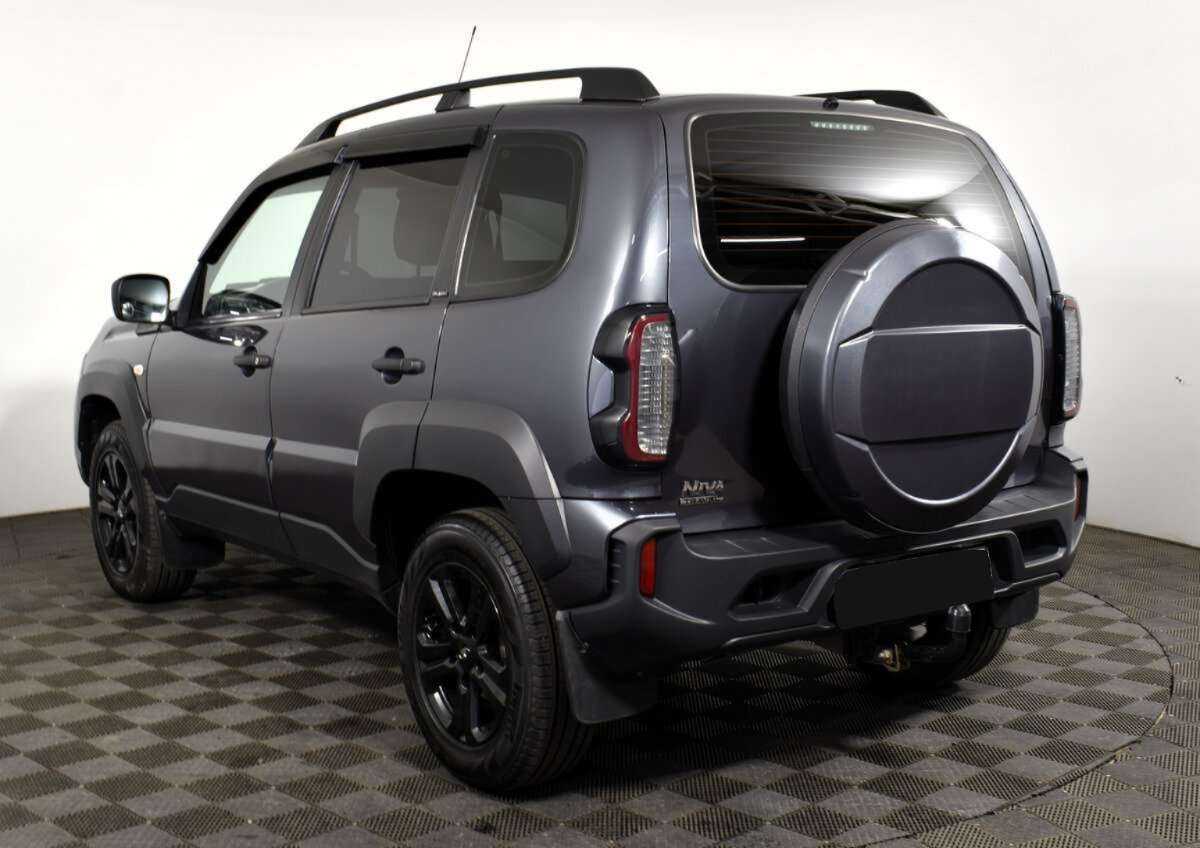 Lada (ВАЗ) Niva с пробегом — 2022 год. Фото: #5