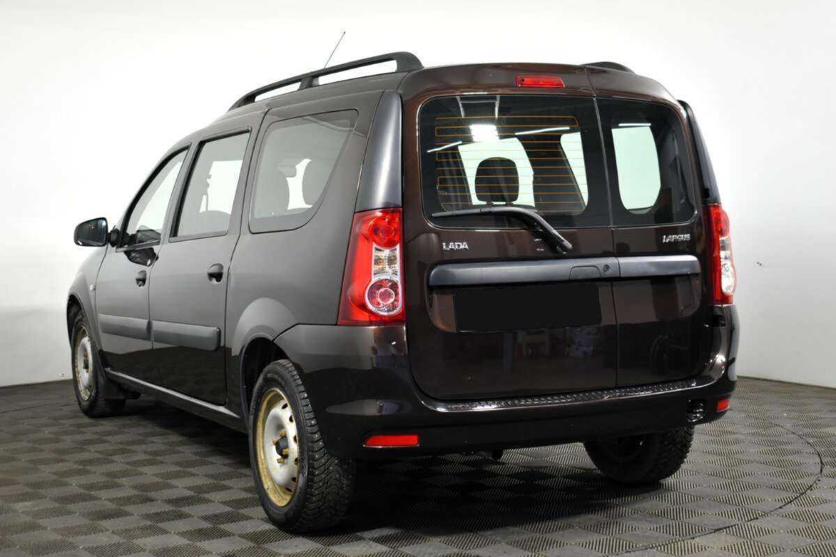 Lada (ВАЗ) Largus с пробегом — 2018 год. Фото: #4