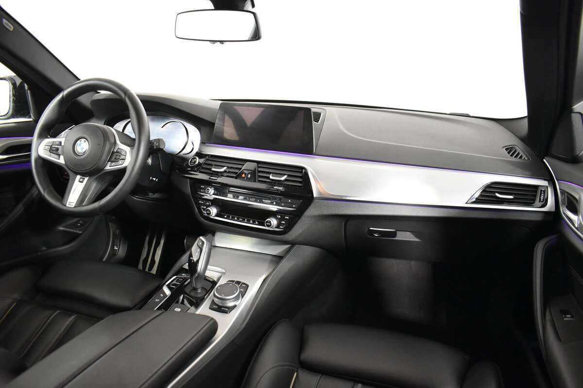 BMW 5 серии с пробегом — 2018 год. Фото: #11