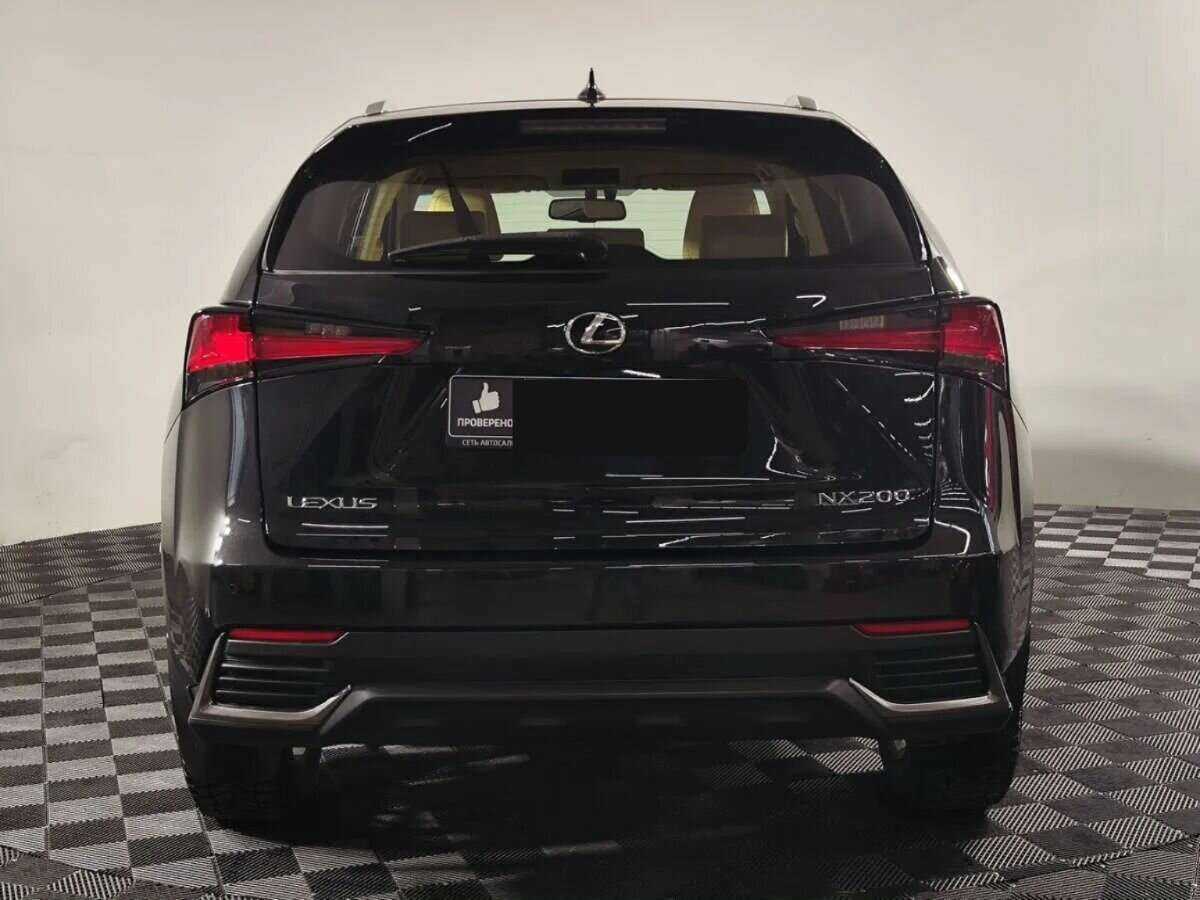 Lexus NX с пробегом — 2018 год. Фото: #3