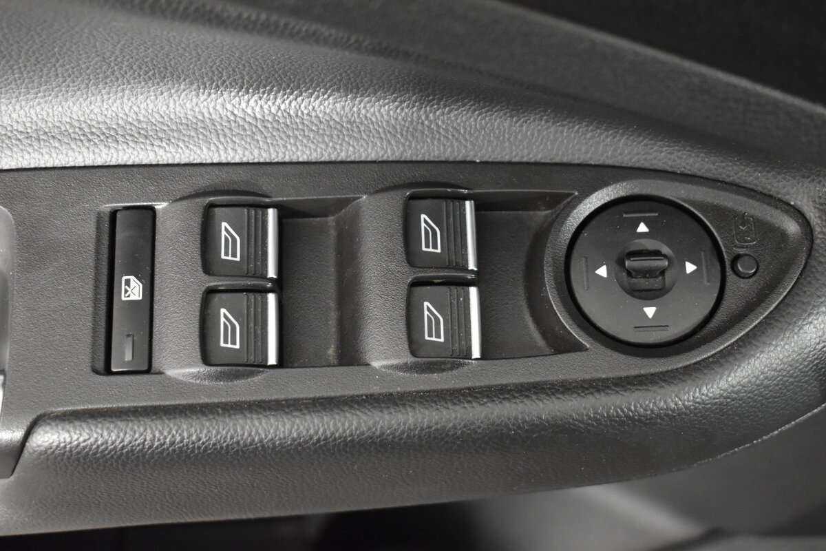 Ford Kuga с пробегом — 2017 год. Фото: #23